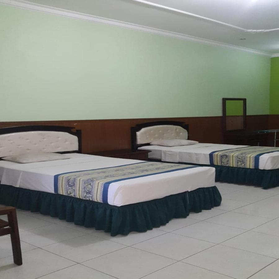 Hotel Mulia Lawean Экстерьер фото